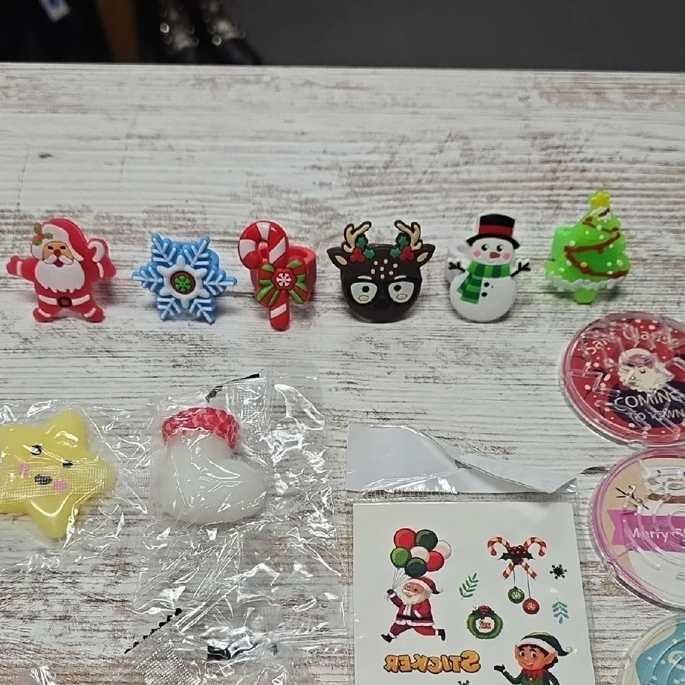 Kids’ Christmas Party Favor Set